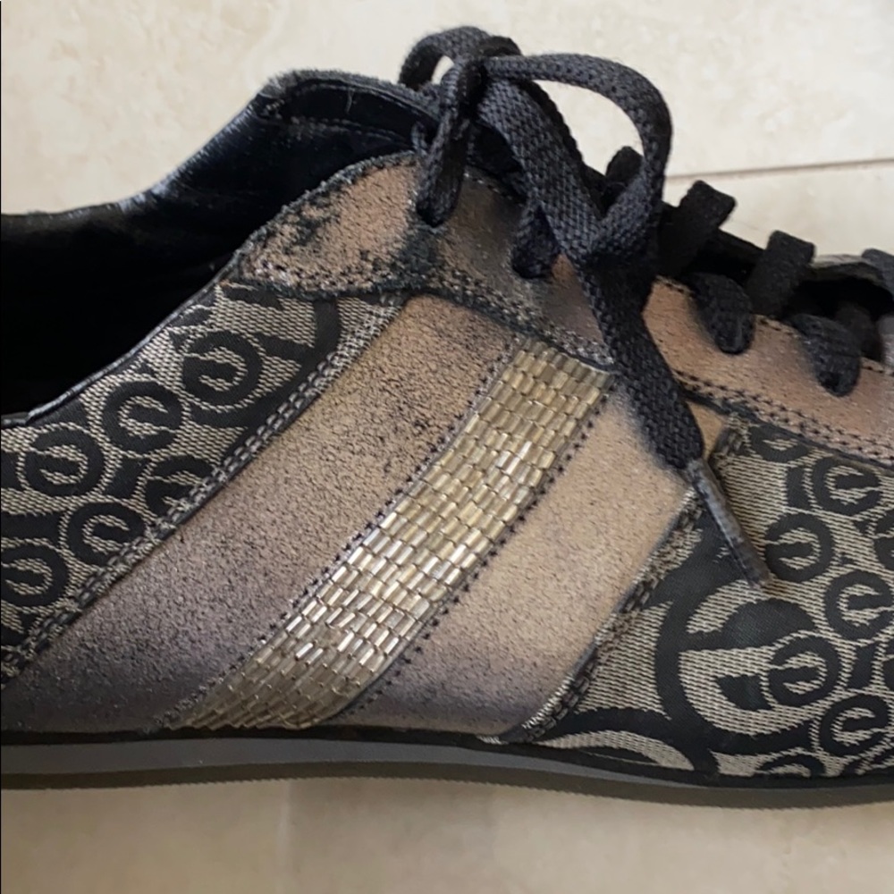 Marc Ecko Sneakers - Picture 7 of 9